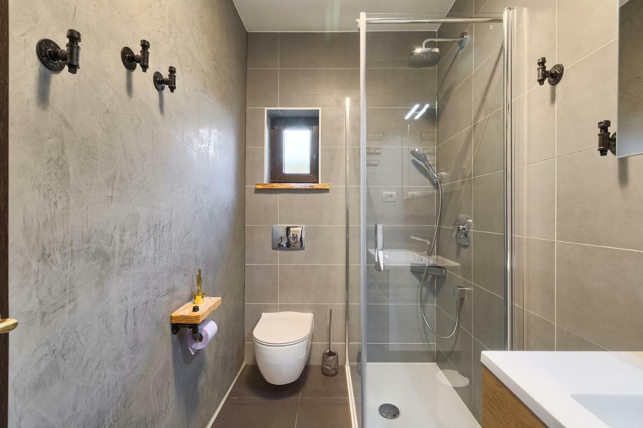 Apartment Olga พูลา ภายนอก รูปภาพ