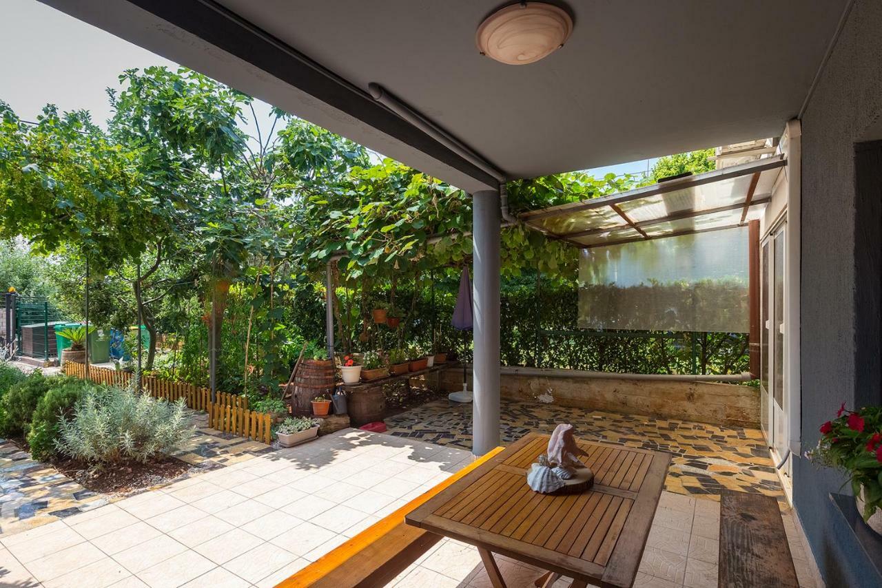 Apartment Olga พูลา ภายนอก รูปภาพ